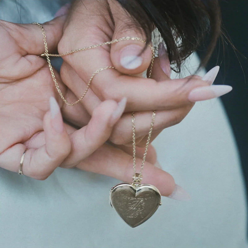 Madison Beer - Locket (Alt. Cover, Poster + Buttercream Vinyl LP)